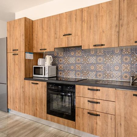 F11 Room 2, Private Room Two Single Beds Shared Bathroom In Shared Flat Msida Luaran gambar