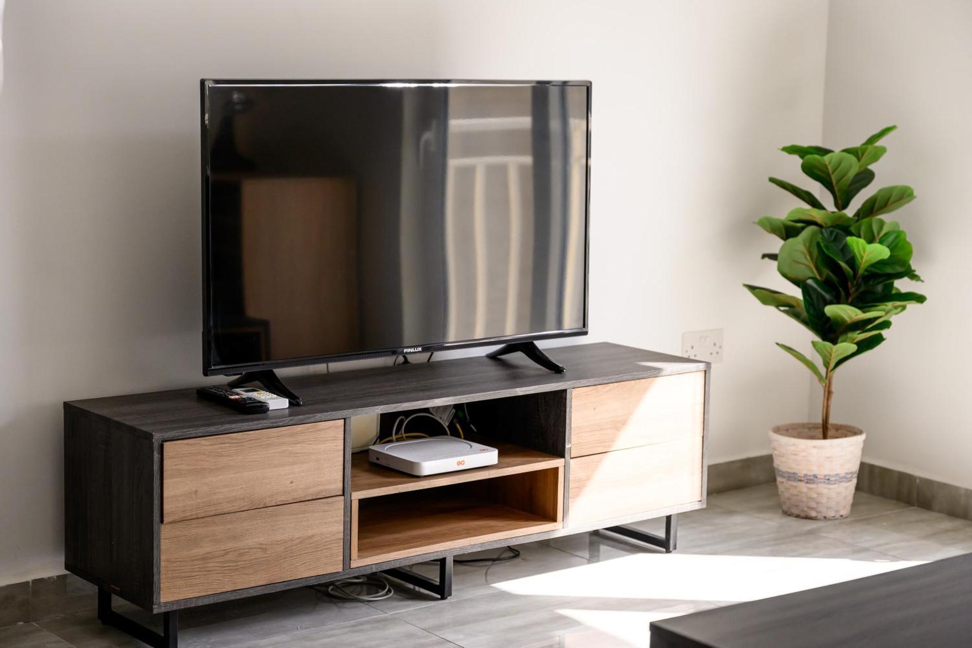 F11 Room 2, Private Room Two Single Beds Shared Bathroom In Shared Flat Msida Luaran gambar